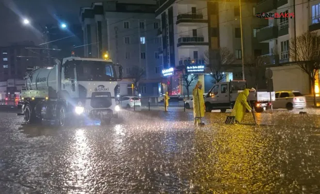 Gaziantep'e bir yılda yağan yağmurun dörtte biri dün gece yağdı