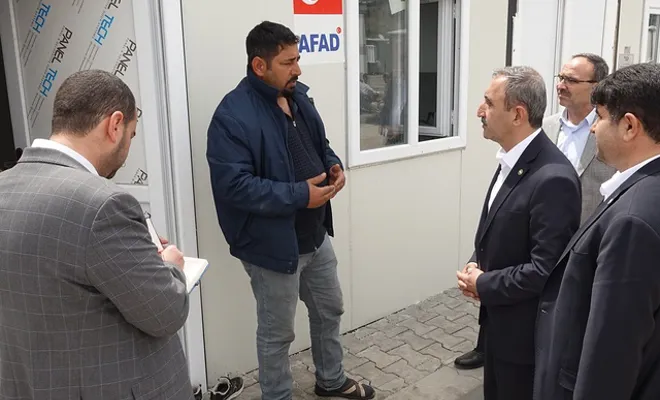 HÜDA PAR Genel Sekreteri Demir depremzedeleri ziyaret etti