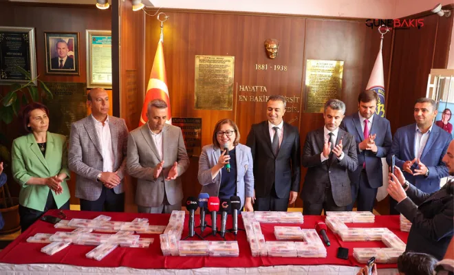 Gaziantep Büyükşehir’den Lgs’ye girecek öğrencilere 50 bin adet sınav seti! 