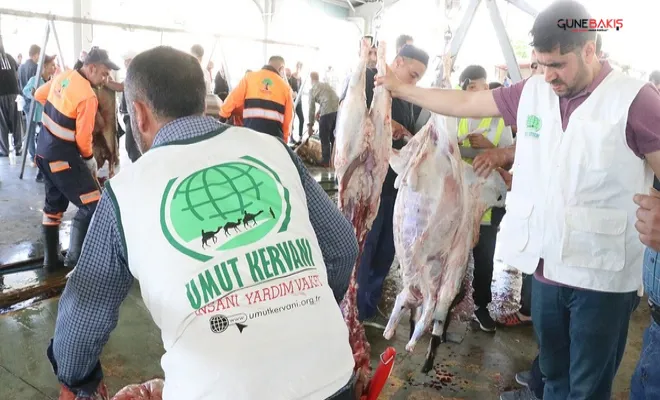 Umut Kervanı Gaziantep'te hayırseverlerin kurban vekâletini yerine getirdi