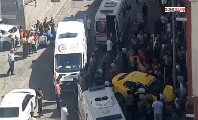 Gaziantep'te ticari taksi yayalara çarptı: Yaralılar var!