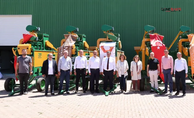 Büyükşehir, 7 İlçe Belediyesine selektör makinesi dağıttı