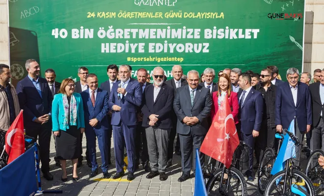 40 bin öğretmene Öğretmenler Günü hediyesi