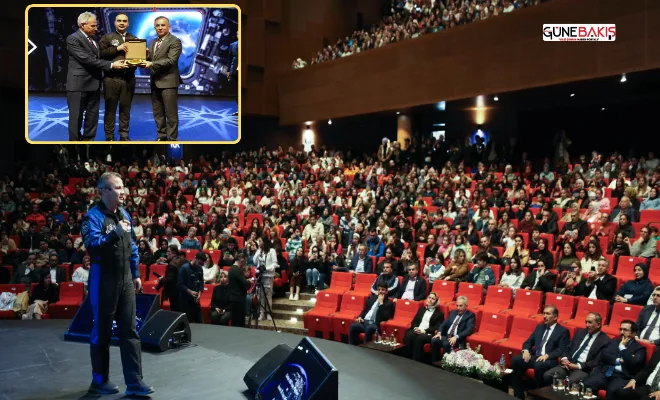 Bakan Kacır ile Türkiye'nin ilk Astronotu Alper Gezeravcı GAÜN Öğrencileriyle bir araya geldi