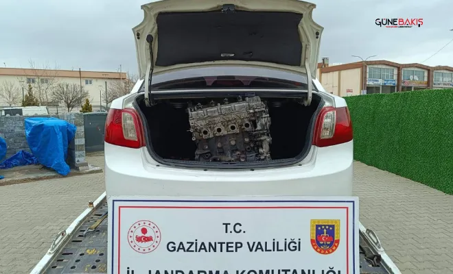 Gaziantep’te çalıntı araç motoru satan hırsızlar suçüstü yakalandı