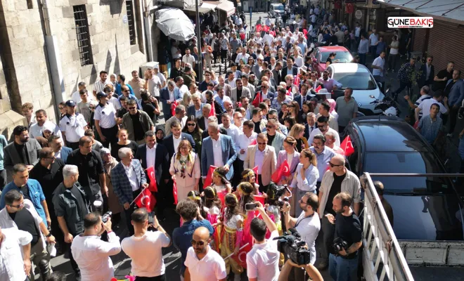 GastroAntep korteji ile festival başladı