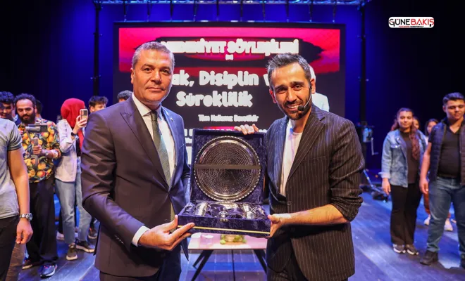 Büyükşehir eğitimci-yazar Gri Koç’u gençlerle buluşturdu