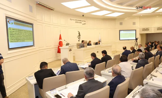 Büyükşehir’den çiftçilere üzüm sıkma makinesi ve sera projesi desteği! 