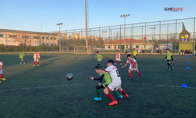 Şehitkamil Belediyesi 25 Aralık Kurtuluş Kupası Futbol Turnuvası başladı 