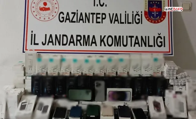 Gaziantep'te gümrük kaçağı elektronik malzeme operasyonu