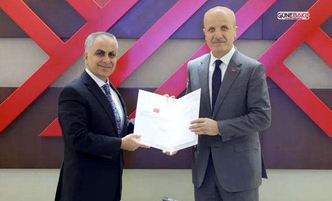 GAÜN Rektörü Prof. Dr. Doğan mazbatasını YÖK başkanından aldı