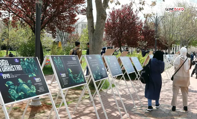 Üniversite öğrencileri, Doğu Türkistan'da yaşananları duyurmak için resim sergisi açtı  