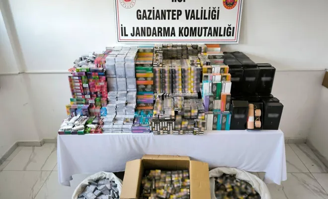 Gaziantep’te otobüste kaçak sigara ve elektronik sigara ele geçirildi