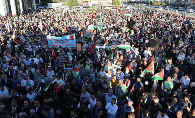 Gaziantep’te binler Gazze için yürüdü 