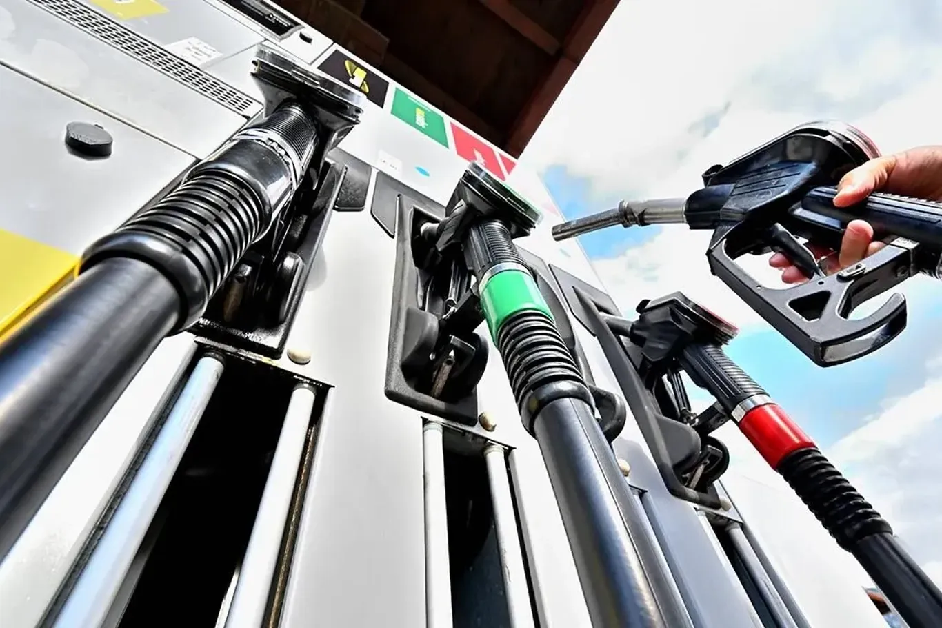 Bakan Işkhan duyurdu: Engelli ve eski hükümlü hibe destekleri artırıldı