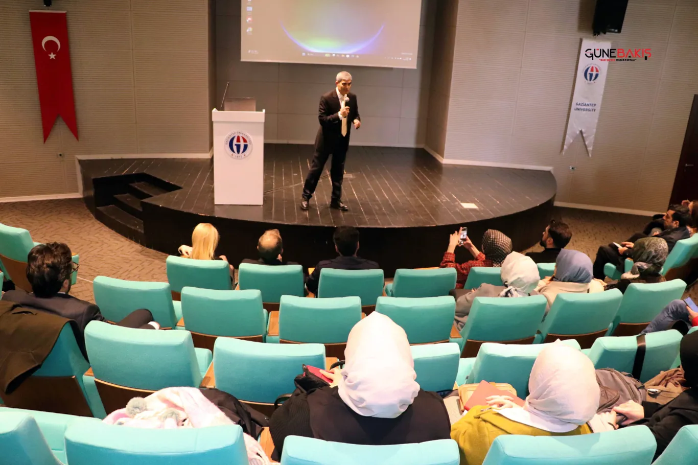 Gaziantep'te düşünce kuruluşlarının toplum üzerindeki rolü ele alındı