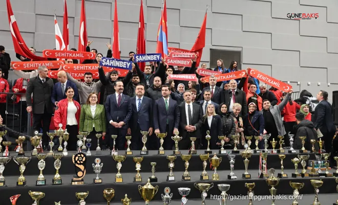 Gaziantep’in genç yıldızları ödüllerini aldılar